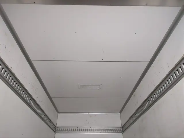 日産 アトラス TKG-SZ2F24(2WD)の写真17