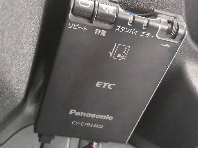 トヨタ ハイエースレジアス QDF-KDH201Vの写真11
