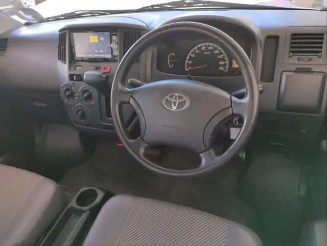 トヨタ タウンエーストラック DBF-S402U(2WD)の写真6