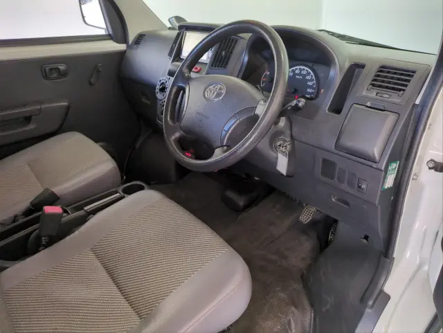 トヨタ タウンエーストラック DBF-S402U(2WD)の写真17