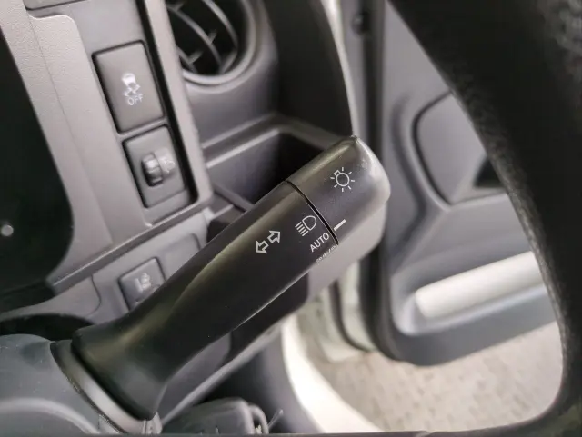 トヨタ プロボックスバン 6AE-NHP160Vの写真24