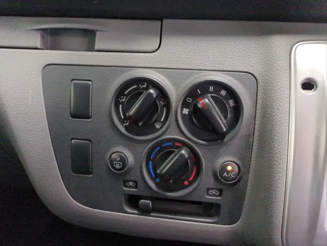日産 キャラバン ＣＢＦ-ＶＲ2Ｅ26の写真24