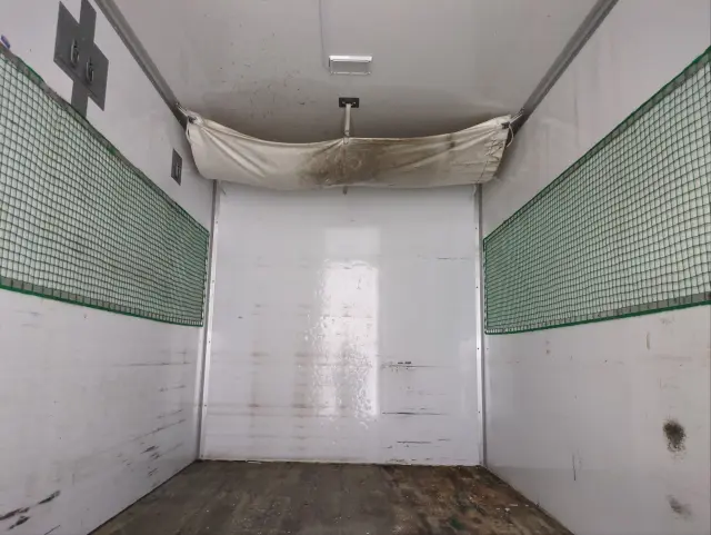 三菱 キャンター TPG-FDA00(4WD)の写真4