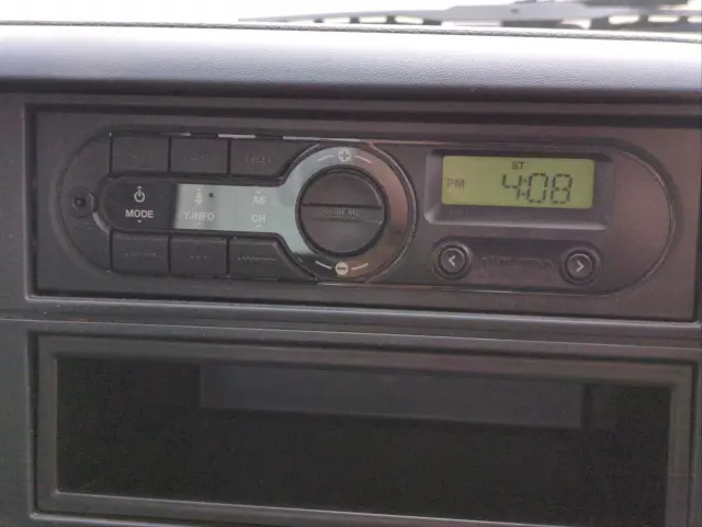 三菱 キャンター TPG-FDA00(4WD)の写真7