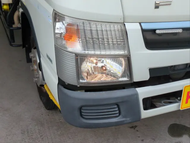 三菱 キャンター TPG-FDA00(4WD)の写真14