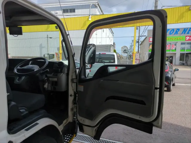三菱 キャンター TPG-FDA00(4WD)の写真24