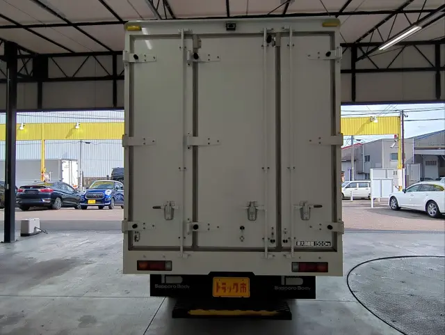 三菱 キャンター TPG-FDA00(4WD)の写真31