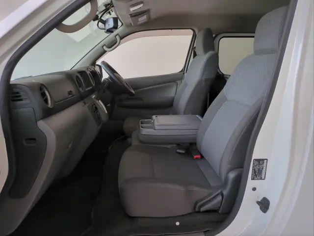 日産 キャラバン LDF-VW2E26(2WD)の写真3
