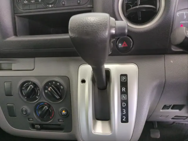 日産 キャラバン LDF-VW2E26(2WD)の写真24