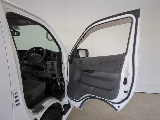 日産 キャラバン LDF-VW2E26(2WD)の写真28