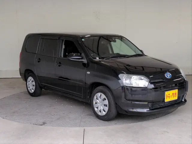 トヨタ プロボックスバン 6AE-NHP160V(2WD)の写真14