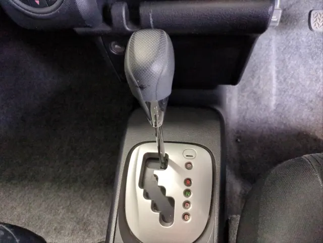 トヨタ プロボックスバン 6AE-NHP160V(2WD)の写真24