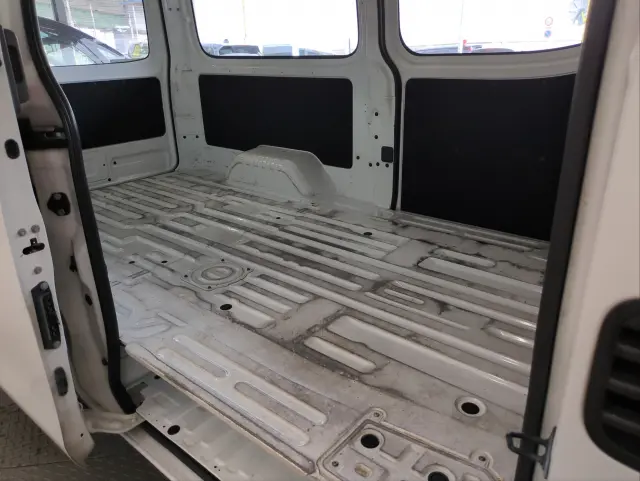 日産 キャラバン CBF-VR2E26(2WD)の写真19