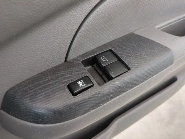 日産 キャラバン CBF-VR2E26(2WD)の写真28