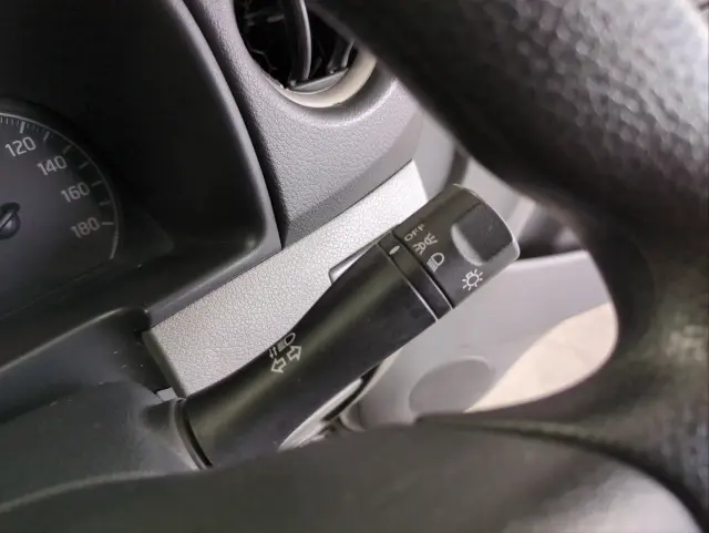 日産 キャラバン CBF-VR2E26(2WD)の写真21