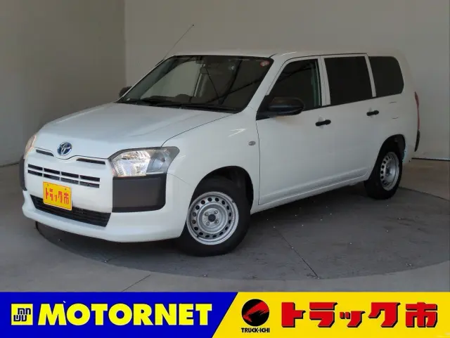 トヨタ プロボックスバン 6AE-NHP160V(2WD)の写真1