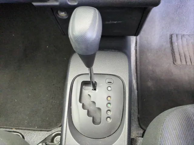 トヨタ プロボックスバン 6AE-NHP160V(2WD)の写真22