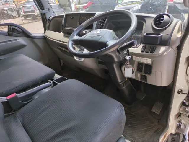 三菱 キャンター TPG-FDA00(4WD)の写真16