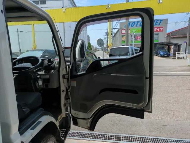 三菱 キャンター TPG-FDA00(4WD)の写真26