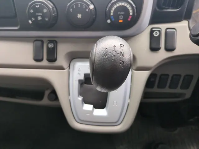 日産 キャラバン CBF-VR2E26(2WD)の写真21