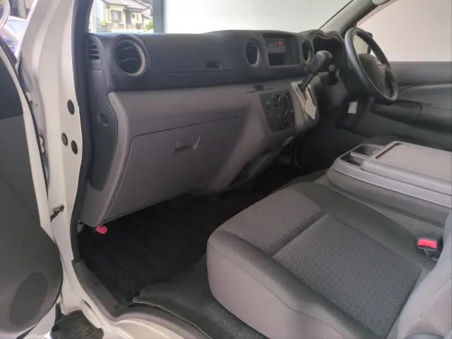 日産 キャラバン LDF-VW6E26(4WD)の写真2