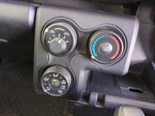 トヨタ プロボックスバン DBE-NCP160V(2WD)の写真22