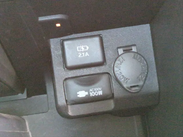 トヨタ プロボックスバン 6AE-NHP160V(2WD)の写真27