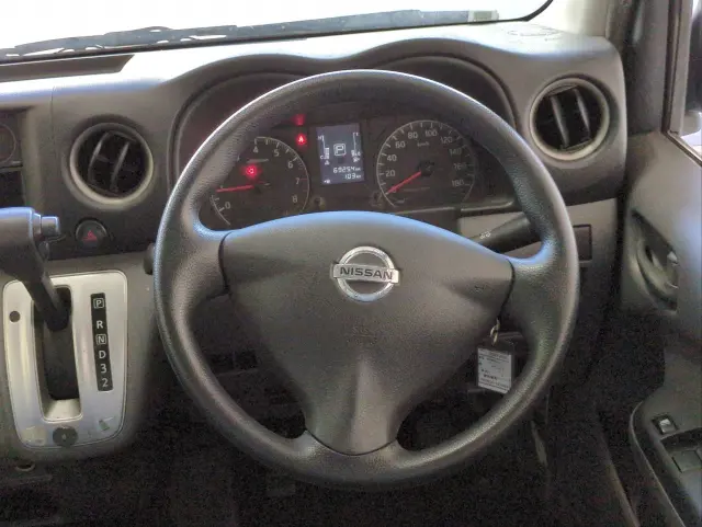 日産 キャラバン CBF-VR2E26(2WD)の写真7