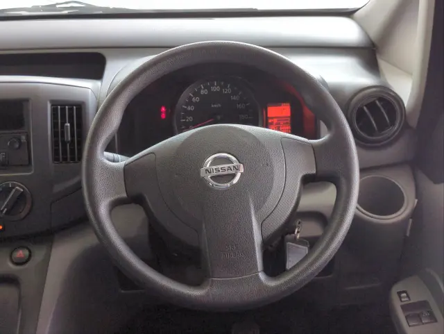 日産 バネットバン DBF-VM20(2WD)の写真7