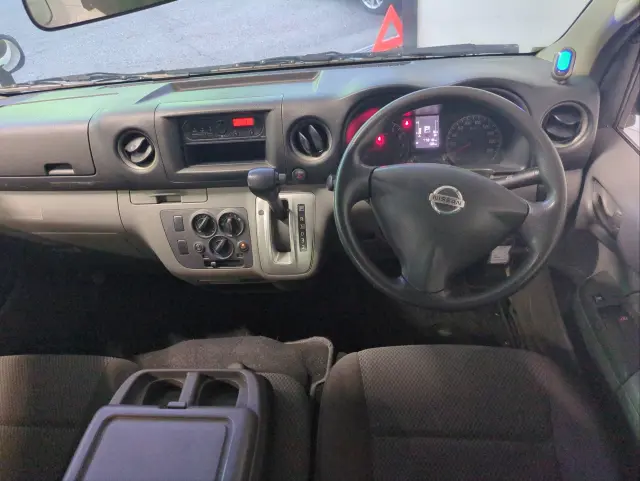 日産 キャラバン CBF-VR2E26(2WD)の写真6