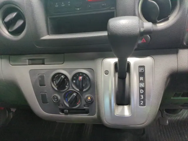 日産 キャラバン CBF-VR2E26(2WD)の写真19
