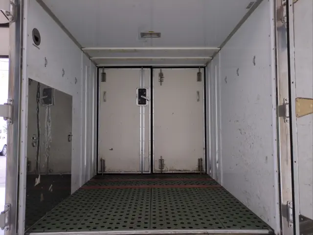 三菱 キャンター TPG-FBA00の写真4