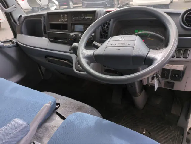 三菱 キャンター TPG-FBA00の写真6