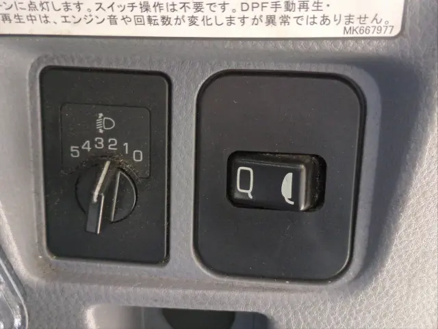 三菱 キャンター TPG-FBA00の写真11