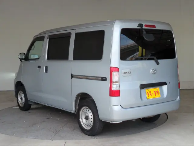 トヨタ タウンエースバン 5BF-S403M(2WD)の写真34
