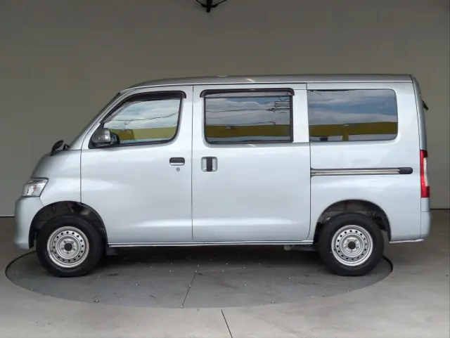トヨタ タウンエースバン 5BF-S403M(2WD)の写真35