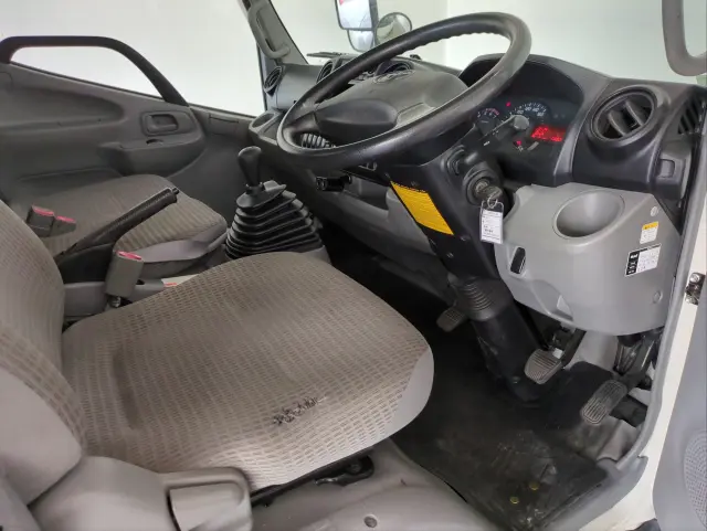 トヨタ ダイナ ABG-TRC600(2WD)の写真16