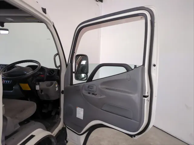 トヨタ ダイナ ABG-TRC600(2WD)の写真24
