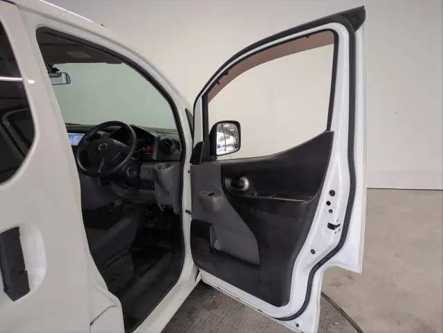 日産 バネットバン DBF-VM20の写真28