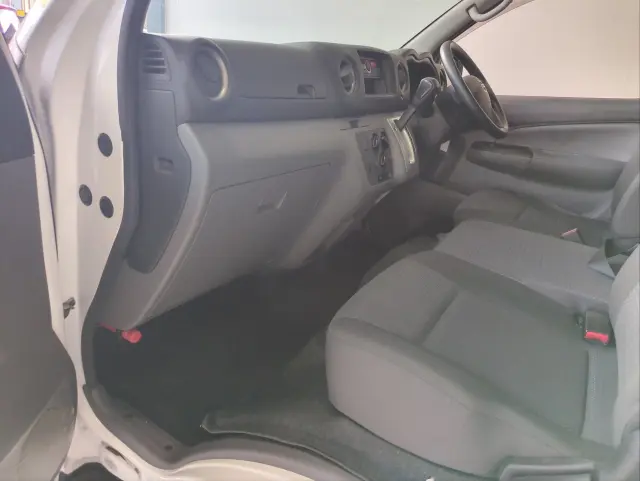 日産 キャラバン LDF-VW2E26(2WD)の写真2