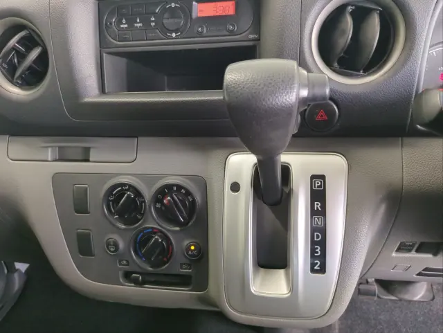 日産 キャラバン LDF-VW2E26(2WD)の写真23