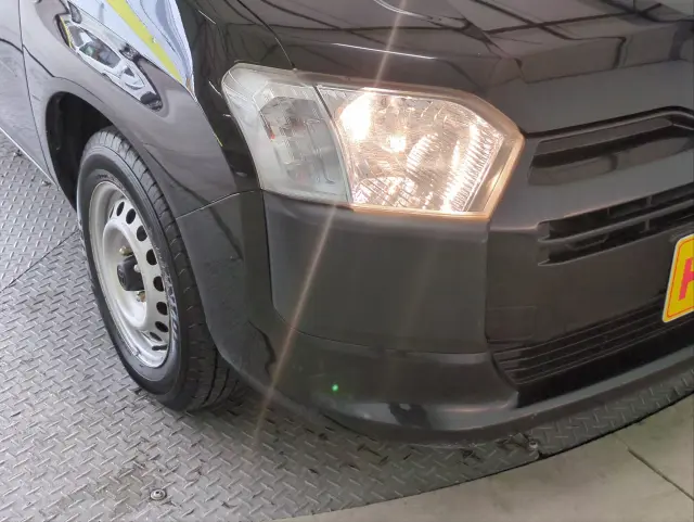 トヨタ プロボックスバン 6AE-NHP160V(2WD)の写真16