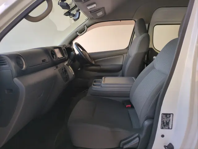 日産 キャラバン ＣＢＦ-ＣＳ4Ｅ26(2WD)の写真3