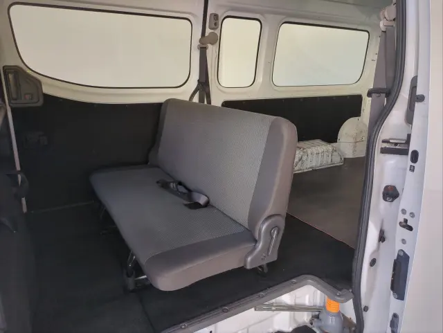 日産 キャラバン ＣＢＦ-ＣＳ4Ｅ26(2WD)の写真4