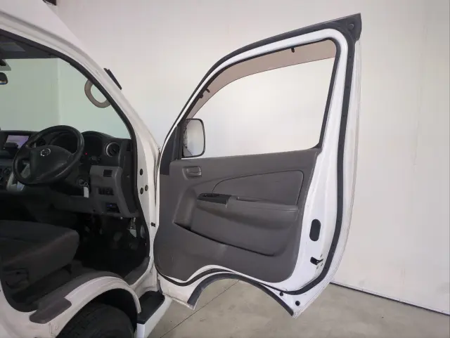 日産 キャラバン ＣＢＦ-ＣＳ4Ｅ26(2WD)の写真26