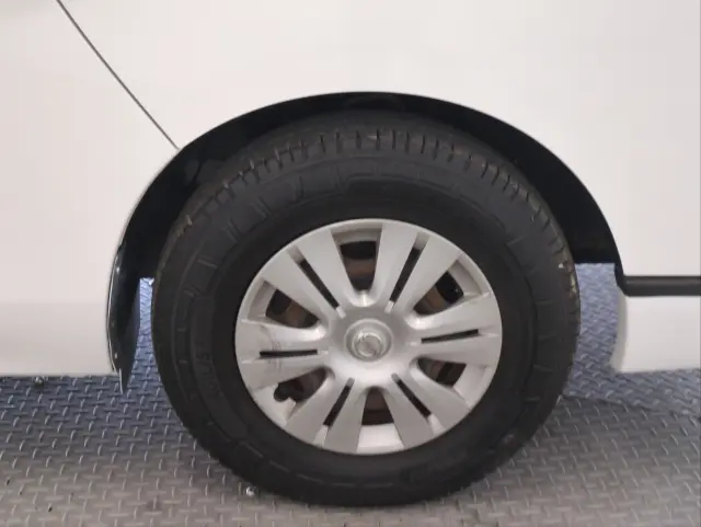 日産 キャラバン CBF-VR2E26(2WD)の写真35