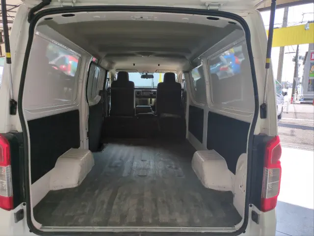 日産 キャラバン ＣＢＦ-ＶＲ2Ｅ26(2WD)の写真5