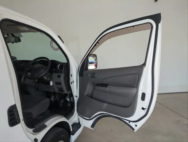 日産 キャラバン ＣＢＦ-ＶＲ2Ｅ26(2WD)の写真25