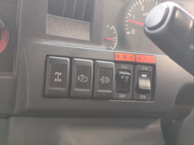 いすゞ エルフ TKG-NHS85AN(4WD)の写真22