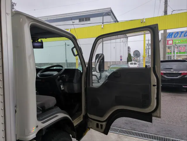 いすゞ エルフ TKG-NHS85AN(4WD)の写真23